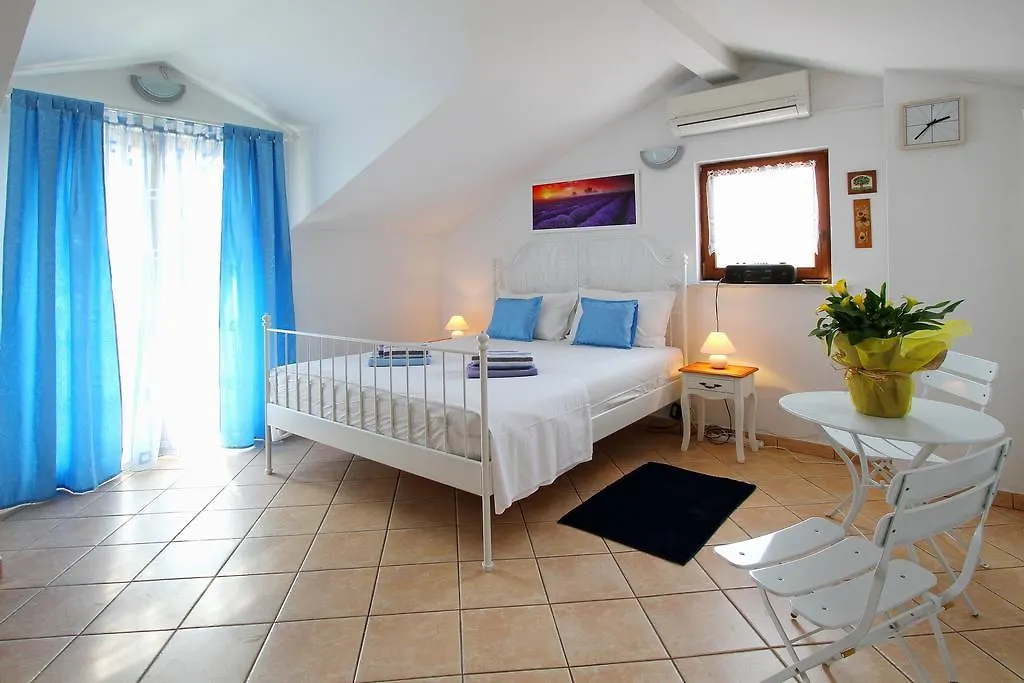 Holiday Home Marko Funtana